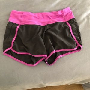 Lulu lemon speed up shorts